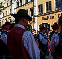 fileadmin/roha/images_galerie/orte_landschaft/Teisendorf/Teisendorf-Marktstrasse-Konzert/TEI-MA-STA-KON-2024-1-0226-D-roha-eisendorf-Marktstrasse-Standkonzert.png