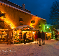 fileadmin/roha/images_galerie/brauchtum/Weihnachten/Christkindlmarkt-Bad-Reichenhall/BAD-REI-GRUT-CHRIST-0013-D-roha-Bad-Reichenhall-Burg-Gruttenstein-Christkindlmarkt-Weihnachten.png