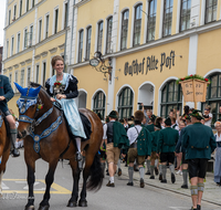 fileadmin/roha/Gautrachtenfest/Bilderglalerie/Gaufest-2023/Festsonntag/BR-GAUFEST-TEIS-2023-3-1151-01-D-roha-Tracht-Gaufest-Teisendorf.png