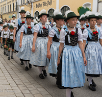 fileadmin/roha/Gautrachtenfest/Bilderglalerie/Gaufest-2023/Festsonntag/BR-GAUFEST-TEIS-2023-3-1156-03-D-roha-Tracht-Gaufest-Teisendorf.png