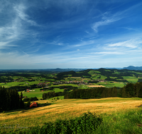 fileadmin/roha/images_galerie/orte_landschaft/Anger/Anger/AN-PAN-FUER-0022-D-roha-Anger-Panorama-Fuermannalm-Hoegl.png