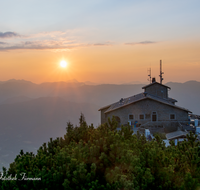 fileadmin/roha/images_galerie/orte_landschaft/Berchtesgaden/Kehlstein/BGD-KE-SU-0009-D-roha-Berchtesgaden-Kehlstein-Haus-Sonnenuntergang-Alpen.png