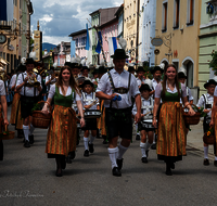 fileadmin/roha/images_galerie/orte_landschaft/Teisendorf/Gaufest-GauverbandI-Freitag14.-Sonntag23.Juli2023/BR-GAUFEST-TEIS-2023-3-1149-0-02-D-roha-Tracht-Gaufest-Teisendorf.png