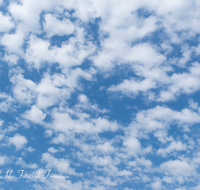 fileadmin/roha/images_galerie/Baum-natur-garten/Natur-Himmel-Nachthimmel/LANDS-HIM-0023-02-D-roha-Landschaft-Himmel-Wolken.png