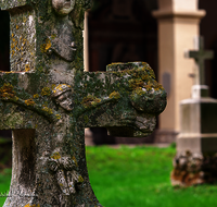 fileadmin/roha/images_galerie/orte_landschaft/Salzburg/Kolleg-Plain-Sebast-Franzis-Mich/SA-SEBAST-0003-0-01-02-D-roha-Salzburg-Sebastiani-Friedhof-Grabkreuz.png