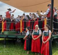 fileadmin/roha/Gautrachtenfest/Bilderglalerie/Gaufest-2023/Festsonntag/BR-GAUFEST-TEIS-2023-3-1021-01-D-M-roha-Tracht-Gaufest-Teisendorf.png