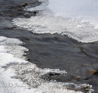 fileadmin/roha/images_galerie/Winter/WINT-EIS-ACHT-0004-D-roha-Winter-Schnee-Eis-Achthal-Ache-Wasser.png