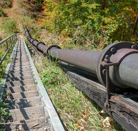 fileadmin/roha/images_galerie/orte_landschaft/Schneizlreuth/SCHNEILZL-WEISSB-HIM-0010-D-roha-Weissbach-Soleleitung-Himmelsleiter-Weg-Stufen.png