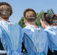 fileadmin/roha/images_galerie/orte_landschaft/Teisendorf/Neukirchen/Trachtenfest-Neukirchen-2019/BR-FEST-NEUK-TRACH-2019-08-11-1047-D-roha-Brauchtum-Fest-Neukirchen-Trachtenverein.png