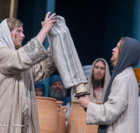 fileadmin/roha/images_galerie/orte_landschaft/Oberammergau/Passion/OBERA-PASS-0122-1757-01-D-roha-Oberammergau-Passion-Spiele-Jesus-Christus-Tempel.png