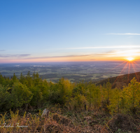 fileadmin/roha/images_galerie/stimmung-Sonne/Sonnenaufgang/SON-AU-TEIS-B-0001-0517-01-D-roha-Sonnenaufgang-Teisenberg-Rupertiwinkel.png