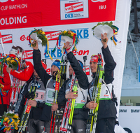 fileadmin/roha/images_galerie/Freizeit-Sport/Biathlon/SPO-BIATH-0551-1655-01-D-roha-Sport-Biathlon-Ruhpolding-2012-Weltmeisterschaft-Siegerehrung-Staffel.png