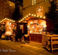 fileadmin/roha/images_galerie/brauchtum/Weihnachten/Christkindlmarkt-Bad-Reichenhall/BAD-REI-CHRIST-0016-D-roha-Bad-Reichenhall-Rathaus-Platz-Christkindlmarkt.png