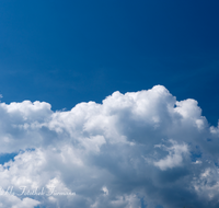 fileadmin/roha/images_galerie/Baum-natur-garten/Natur-Himmel-Nachthimmel/LANDS-HIM-0011-02-D-roha-Landschaft-Foehn-Himmel-Wolken.png