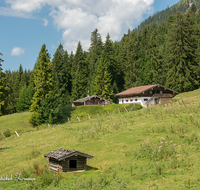 fileadmin/roha/images_galerie/orte_landschaft/Ruhpolding/RUH-KAITL-ALM-0003-D-roha-Ruhpolding-Kaitlalm-Weg.png