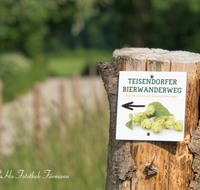 fileadmin/roha/images_galerie/Freizeit-Sport/Wandern/WIENINGER-WEG-0003-D-roha-Wieninger-Bierwanderweg-Schild.png