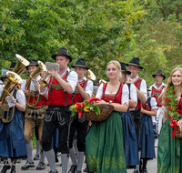 fileadmin/roha/images_galerie/orte_landschaft/Petting/Schoenram-Bezirksmusikfest/MU-BLA-SCHOEN-2024-1-1217-1-D-roha-Musik-Bezirksmusikfest-Schoenram.png