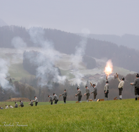 fileadmin/roha/images_galerie/brauchtum/Weihnachten-Boeller/BR-WEIH-BOELL-AN-2016-1518-01-D-roha-Brauchtum-Weihnachten-Silvester-Anger-Boeller-Schuetze.png