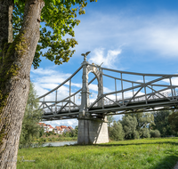 fileadmin/roha/images_galerie/orte_landschaft/Laufen/LAUF-BRUE-0100-D-roha-Laufen-Salzach-Bruecke-Fluss.png