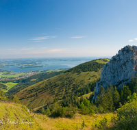 fileadmin/roha/images_galerie/orte_landschaft/Aschau/ASCHAU-KAMP-0001-D-roha-Aschau-Kampenwand-Chiemsee.png