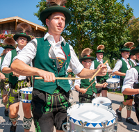 fileadmin/roha/images_galerie/musik/Blasmusik/BR-FEST-ANG-MUS-TRACH-2018-08-19-1151-06-06-03-D-roha-Brauchtum-Fest-Anger-Trachtenverein-Musikkapelle-Bischofswiesen.png