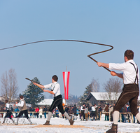 fileadmin/roha/images_galerie/brauchtum/Schnalzen/Teisendorf-Gauschnalzen/BR-SCHNA-0091-D-roha-Brauchtum-Aper-Schnalzen-Goassl-Teisendorf-Winter-Rupertigau-Rupertiwinkel.png