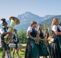 fileadmin/roha/images_galerie/musik/Blasmusik/MU-BLA-MARZ-ANG-2018-0900-01-D-roha-Musik-Blasmusik-Musikkapelle-Marzoll-Festzug-Anger.png