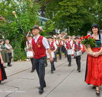 fileadmin/roha/images_galerie/musik/Blasmusik/Teisendorf-Neukirchen-Weildorf/MU-BLA-TEI-0048-D-roha-Musik-Blasmusik-Teisendorf-Festzug.png