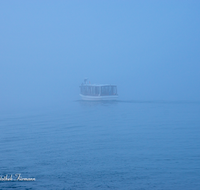 fileadmin/roha/images_galerie/orte_landschaft/Berchtesgaden/Koenigssee/BGD-KOE-SCHIFF-0055-D-roha-Berchtesgaden-Koenigssee-Boot-Nebel.png