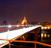 fileadmin/roha/images_galerie/orte_landschaft/Laufen/LAUF-STEG-0004-D-roha-Laufen-Salzach-Europa-Steg-Wasser-Oberndorf-Winter-Nacht.png