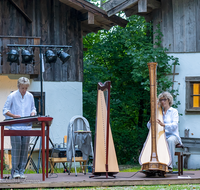 fileadmin/roha/images_galerie/musik/AINR-THEAT-KONZ-2019-1939-02-D-roha-Ainring-Theater-Freilichtbuehne-Dorfpark-Konzert-Kastner-Schmid.png