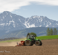 fileadmin/roha/images_galerie/Landwirtschaft/LANDW-MASCH-SAE-0001-D-roha-Landwirtschaft-Maschine-Saeen-Hochstaufen.png