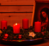 fileadmin/roha/Images-Veroeffentlichungen/Vortraege/Dunkle-Jahreszeit-Boarischer-Advent/BR-WEIH-ADV-0011-D-roha-.png