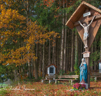 fileadmin/roha/images_galerie/kirche_religion/Teisendorf/KKKM-TEIS-SCHELM-0080-6-D-roha-Wegkreuz-Teisendorf-Schelmberg-Schoedling.png