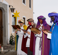 fileadmin/roha/images_galerie/brauchtum/Weihnachten-Sternsinger/BR-WEIH-HEILDREIKOEN-0006-D-roha-Brauchtum-Weihnachten-Heilig-Drei-Koenige-Sternsinger.png