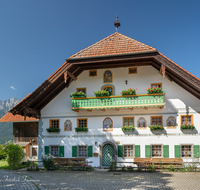 fileadmin/roha/images_galerie/architektur-Haeuser/HAEU-BAU-ANG-0005-D-roha-Bauernhaus-Anger-Thomanhof.png