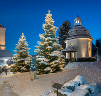 fileadmin/roha/images_galerie/orte_landschaft/Oberndorf_-_Oesterreich/OBERND-STILL-OESTERR-0028-D-roha-Oberndorf-Oesterreich-Stille-Nacht-Kapelle-Weihnachten.png