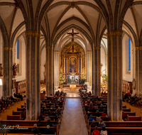 fileadmin/roha/images_galerie/orte_landschaft/Laufen/LAUF-STIFTSK-KR-0001-D-M-roha-Laufen-Stiftskirche-Krippensingen.png