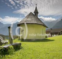 fileadmin/roha/images_galerie/orte_landschaft/Lofer-Kirchental-Wildenthal-Unken/LOFER-WEISSB-WANDBK-0005-D-roha-Lofer-Weissbach-Wandbauer-Kapelle.jpg