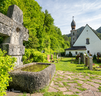 fileadmin/roha/images_galerie/orte_landschaft/Schneizlreuth/SCHNEILZL-FRIEDH-0008-D-roha-Schneizlreuth-Kirche-Friedhof.png