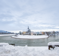 fileadmin/roha/images_galerie/orte_landschaft/Laufen/LAUF-SALZACH-0012-01-D-roha-Laufen-Salzach-Schleife-Stiftskirche-Winter.png