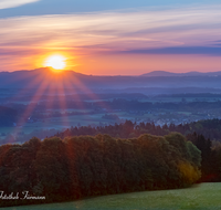 fileadmin/roha/images_galerie/stimmung-Sonne/Sonnenaufgang/SO-AU-TEI-GIERST-2020-05-0547-03-D-M-roha-Sonnenaufgang-Teisendorf-Gierstling.png