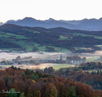 fileadmin/roha/images_galerie/orte_landschaft/Anger/Anger/Anger-Stimmung/STIM-ANG-STOISSB-0050-D-roha-Stimmung-Anger-Stoissberg-Sonne-Herbst.png