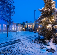 fileadmin/roha/images_galerie/orte_landschaft/Freilassing/Freilassing-Lokwelt/FREIL-LOKW-WEIH-0001-1647-D-roha-Freilassing-Lokwelt-Eisenbahn-Museum-Weihnacht.png