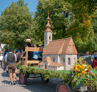 fileadmin/roha/images_galerie/orte_landschaft/Anger/Anger-Trachten-Musik-Fest/BR-FEST-ANG-MUS-TRACH-2018-08-19-1218-01-D-roha-Brauchtum-Fest-Anger-Trachtenverein-Musikkapelle-Festzug.png