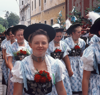 fileadmin/roha/Gautrachtenfest/Bilderglalerie/Gaufest-Teisendorf-1982-08-.png