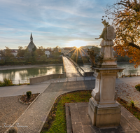 fileadmin/roha/images_galerie/orte_landschaft/Laufen/LAUF-SALZA-SO-ST-0003-D-M-roha-Laufen-Salzach-Steg-Sonnenaufgang.png