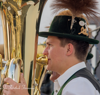 fileadmin/roha/images_galerie/musik/Blasmusik/Piding/MU-BLA-PID-STA-1933-02-D-roha-Musik-Blasmusik-Musikkapelle-Piding-Standkonzert.png