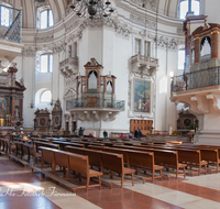 fileadmin/roha/images_galerie/orte_landschaft/Salzburg/Dom/SA-DOM-0008-0-1-D-roha-Salzburg-Dom-Kuppel-Kirchenschiff.png