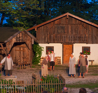 fileadmin/roha/images_galerie/orte_landschaft/Ainring/Theater/AINR-THEAT-0027-D-roha-Ainring-Theater-Freilichtbuehne-Dorfpark.png